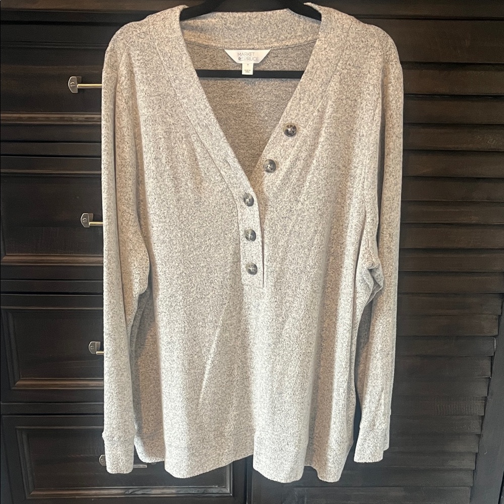Market & Spruce Heather Gray Button-Up Long Sleeve Top